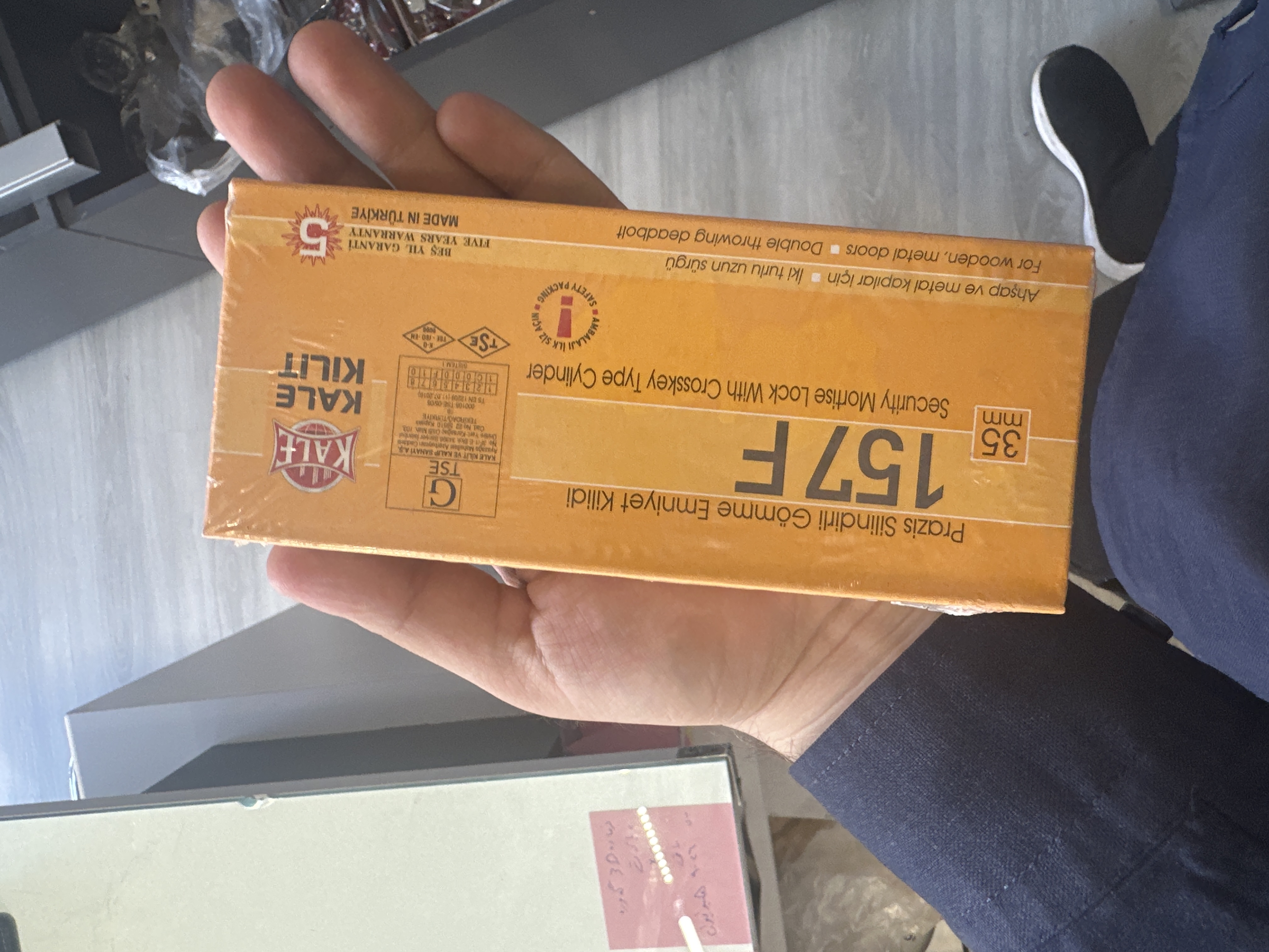 کیلۆن کالی مەخفی 157F